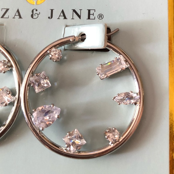 Earrings - Picture 4 of 6